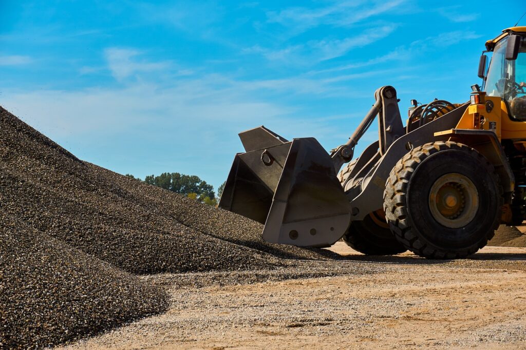 shovel loading gravel